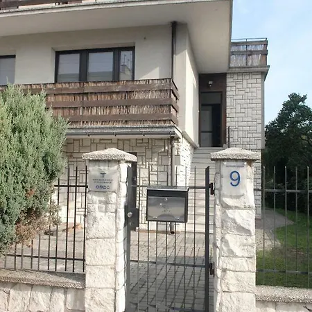 Dr Mandryk House منزل للإقامة *